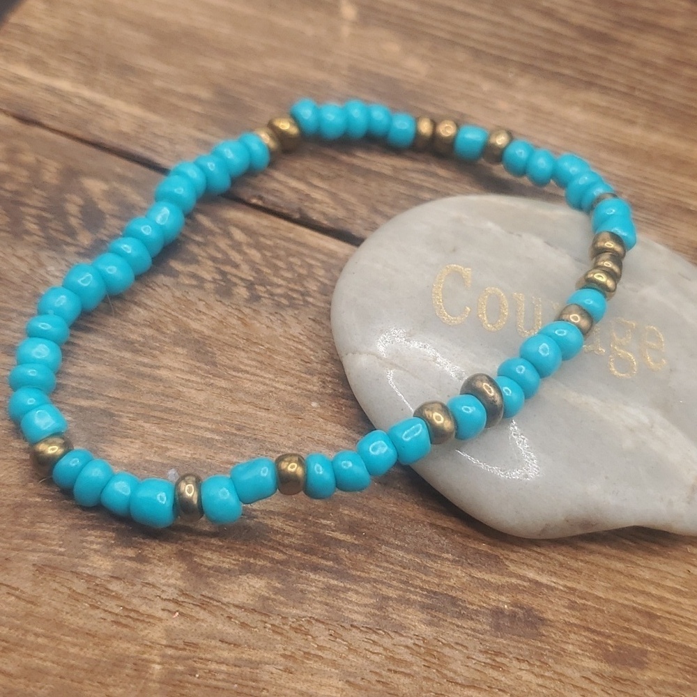 Native seed beaded blue bracelet ‎ B3102